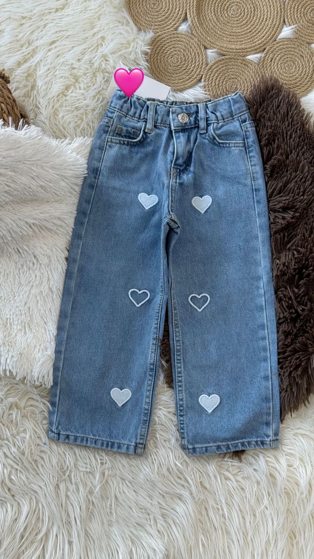 Kalp nakışlı jean
