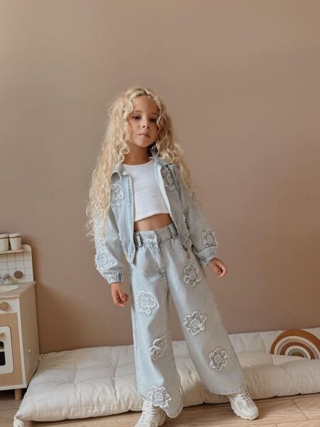 Kız çocuk denim takım ceketli(2li kombindir)(body dahil değildir)(KARGO TARİHİ 10 EYLÜLDÜR)