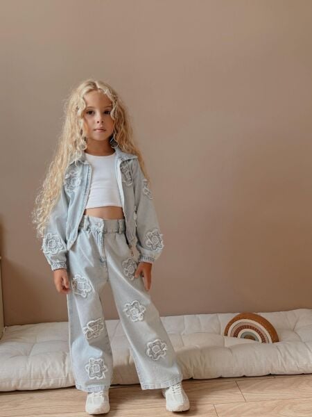 Kız çocuk denim takım ceketli(2li kombindir)(body dahil değildir)(KARGO TARİHİ 10 EYLÜLDÜR)